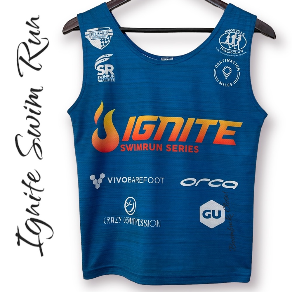 NWOT Ignite Swim Run Tank by Headsweats Gear. Small. Blue Performance tee
